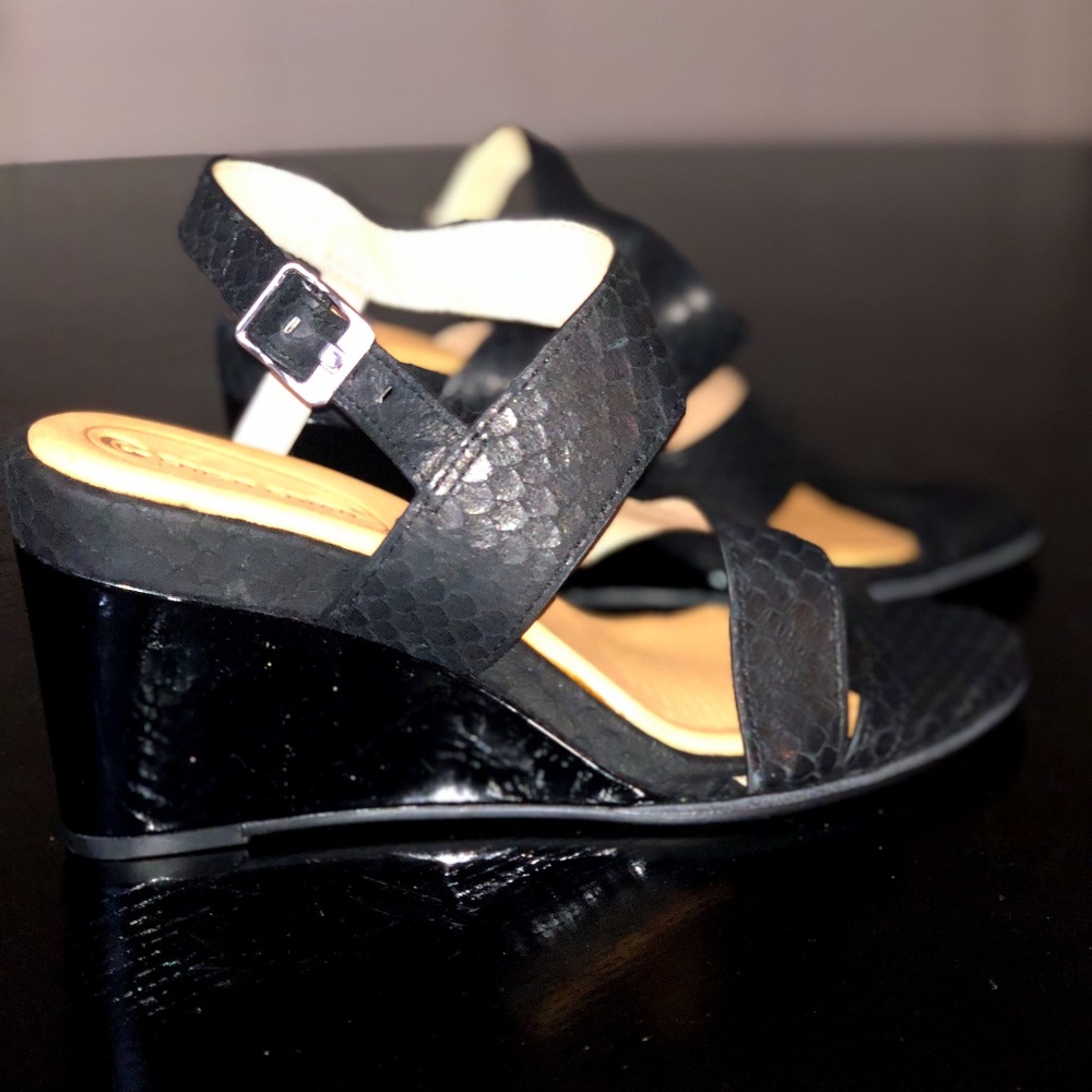 9.5 Black snakeskin wedge heels